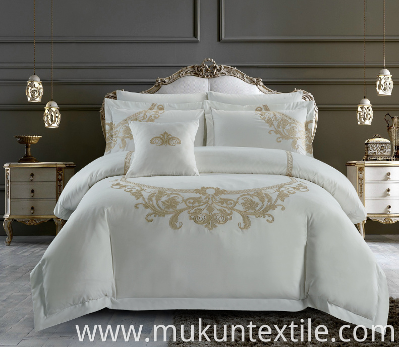  Cotton Embroidery Bedding Set